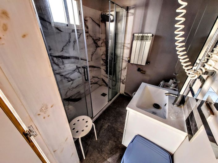 Image No.17-10 Bed Villa for sale