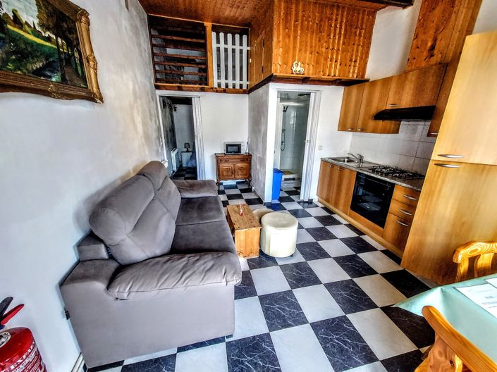 Image No.25-10 Bed Villa for sale