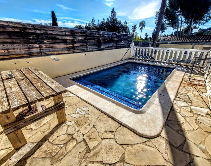 Image No.9-10 Bed Villa for sale