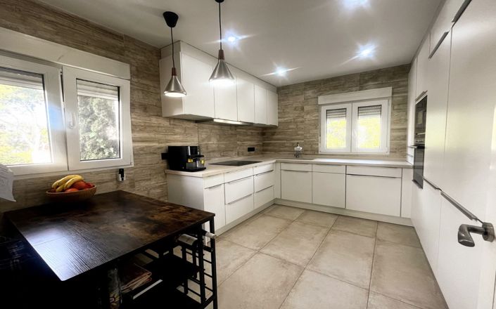 Image No.11-Villa de 4 chambres à vendre à La Canada