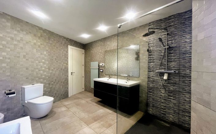 Image No.16-4 Bed Villa for sale