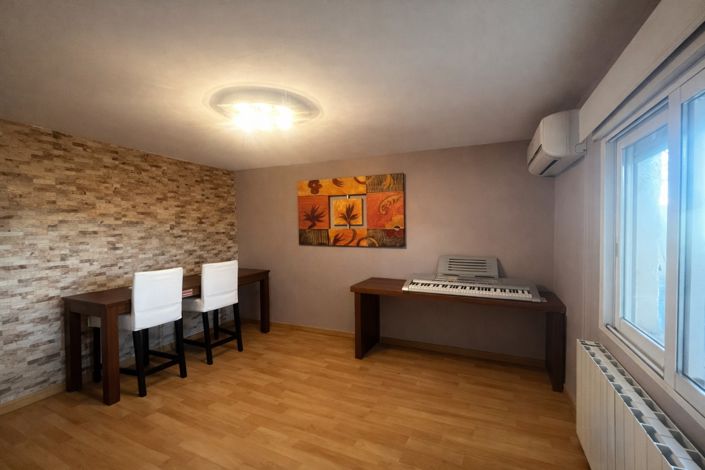 Image No.25-4 Bed Villa for sale