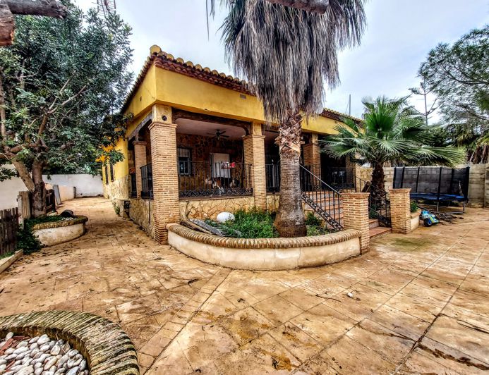 Image No.2-Villa de 4 chambres à vendre à Montserrat