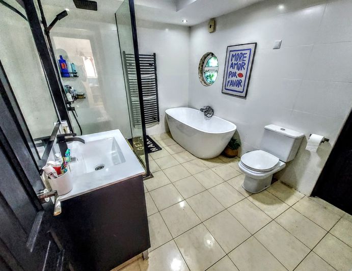 Image No.19-5 Bed Villa for sale