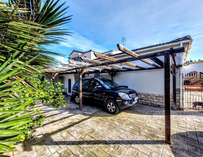 Image No.28-5 Bed Villa for sale