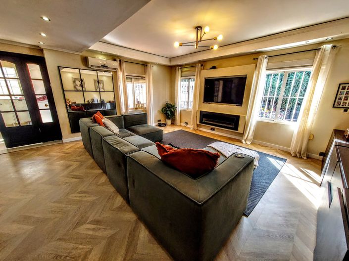 Image No.3-5 Bed Villa for sale