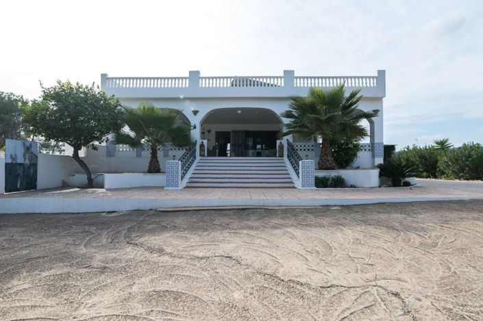 Image No.2-Villa de 5 chambres à vendre à Alzira