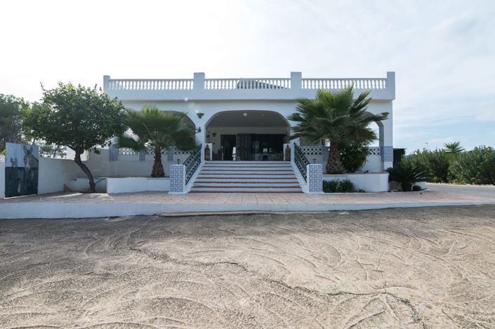 Image No.2-Villa de 5 chambres à vendre à Alzira
