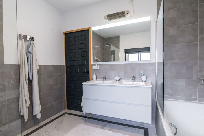 Image No.46-Villa de 5 chambres à vendre à Alzira