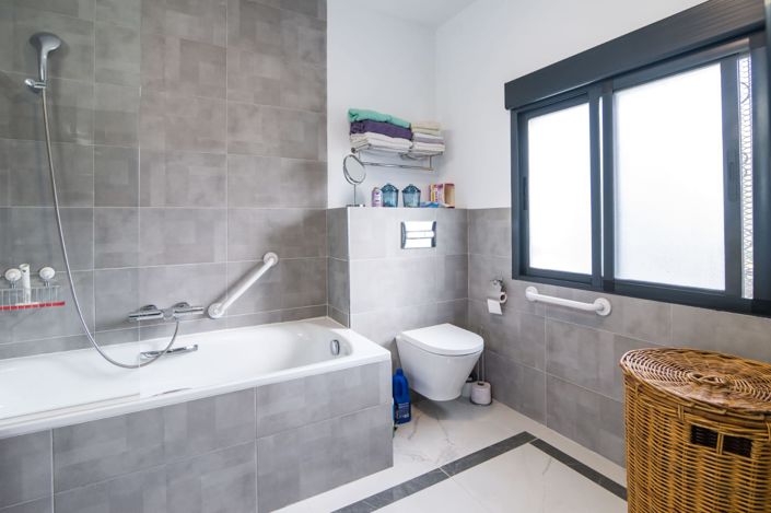 Image No.47-Villa de 5 chambres à vendre à Alzira