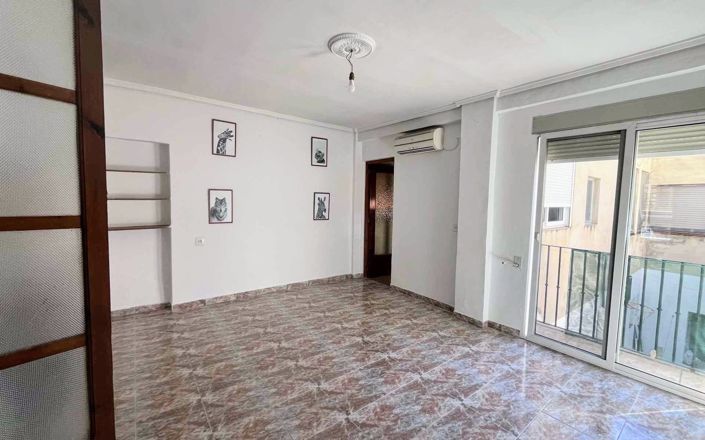 Image No.14-4 Bed Property for sale