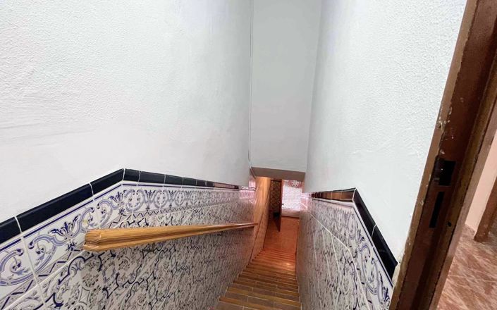 Image No.33-4 Bed Property for sale