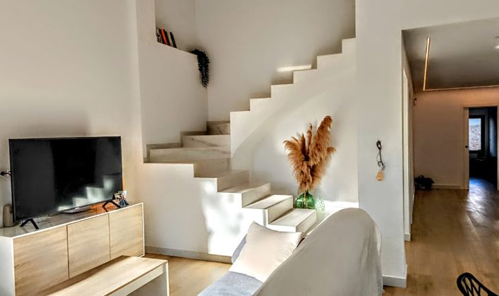 Image No.19-3 Bed Villa for sale