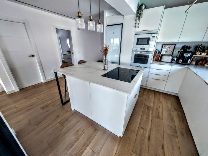 Image No.6-3 Bed Villa for sale