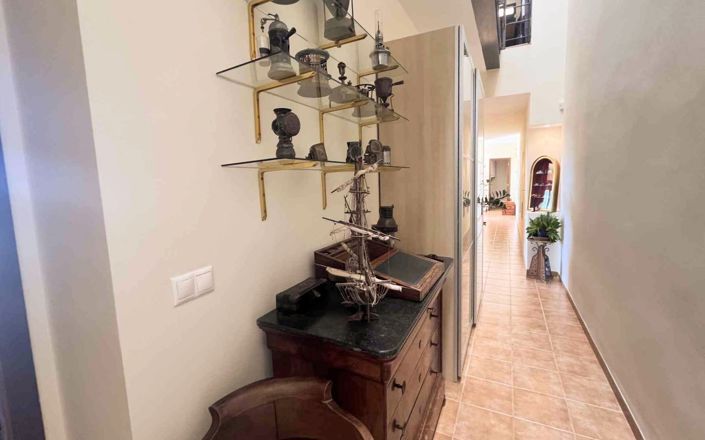 Image No.16-7 Bed Villa for sale