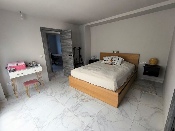 Image No.18-4 Bed Villa for sale