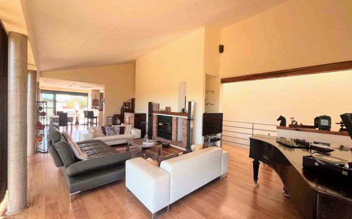 Image No.29-7 Bed Villa for sale