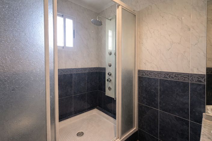 Image No.54-7 Bed Villa for sale