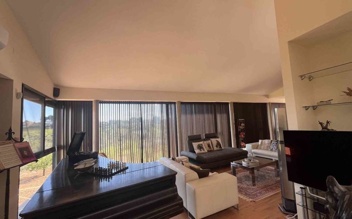 Image No.7-7 Bed Villa for sale