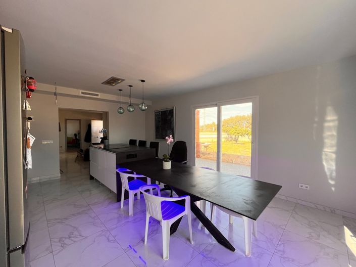 Image No.8-4 Bed Villa for sale