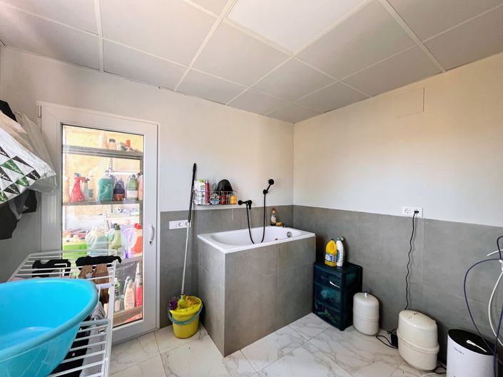 Image No.9-4 Bed Villa for sale