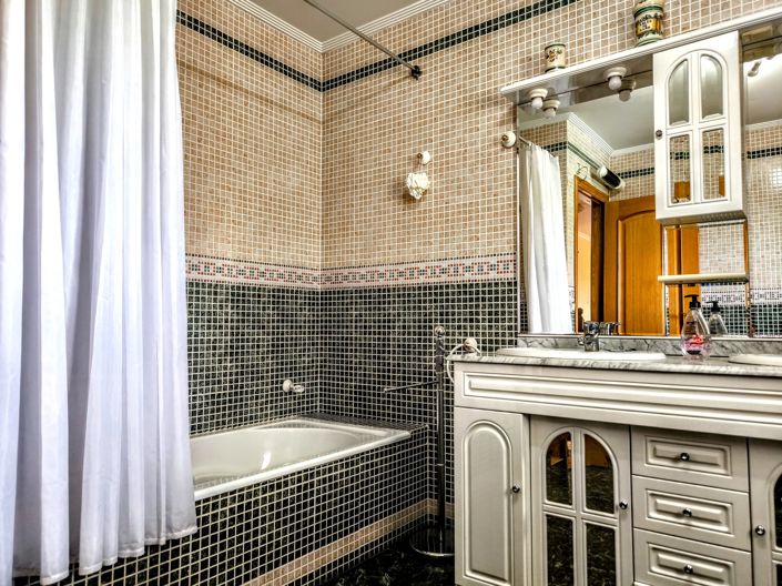 Image No.13-Villa de 5 chambres à vendre à Alzira