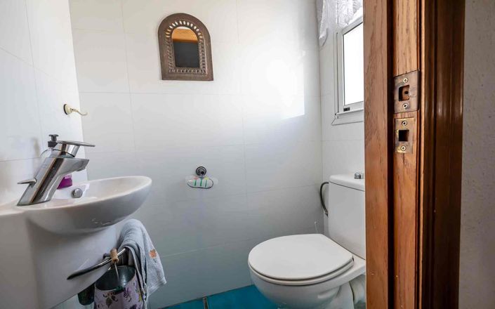 Image No.22-4 Bed Property for sale