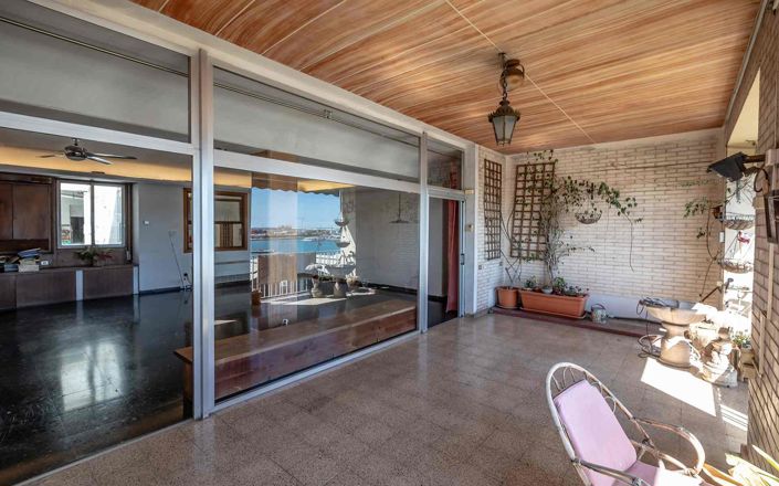 Image No.6-4 Bed Property for sale