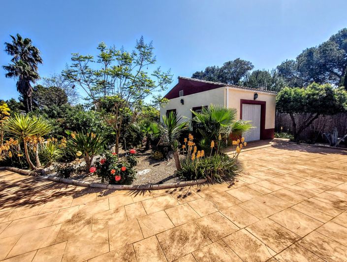 Image No.28-4 Bed Villa for sale