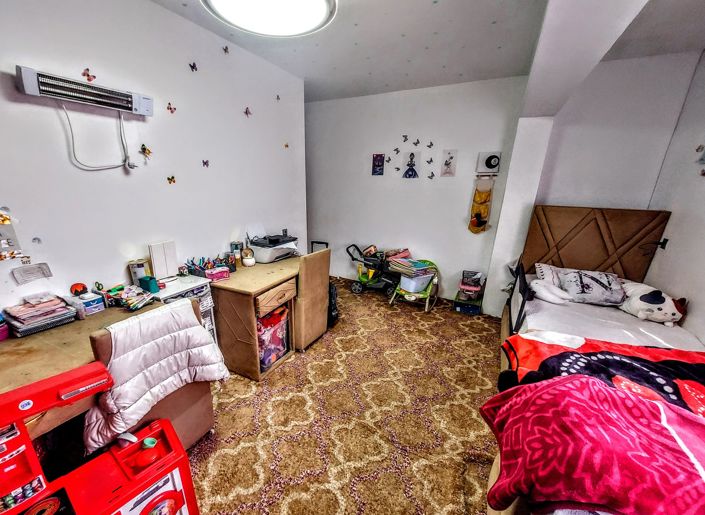 Image No.20-4 Bed Apartment for sale