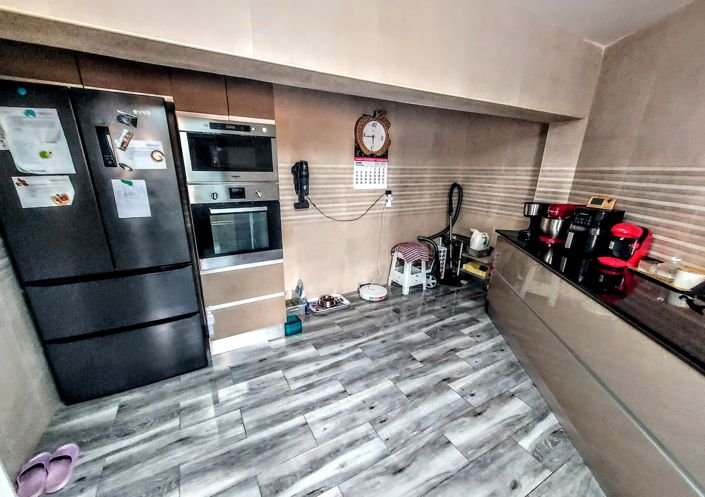 Image No.22-4 Bed Apartment for sale