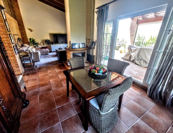 Image No.22-Villa de 4 chambres à vendre à Alzira