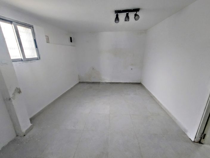 Image No.28-7 Bed Villa for sale