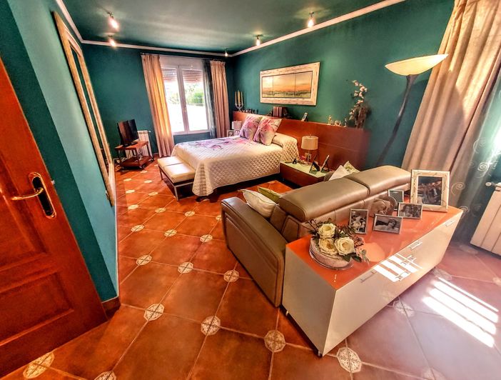 Image No.21-4 Bed Villa for sale