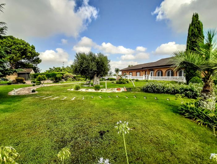 Image No.28-4 Bed Villa for sale