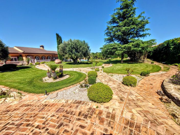 Image No.54-4 Bed Villa for sale