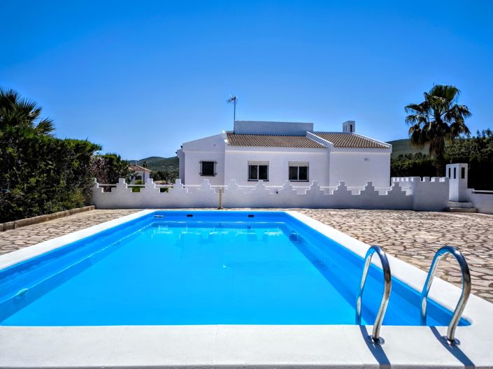 Image No.2-5 Bed Villa for sale