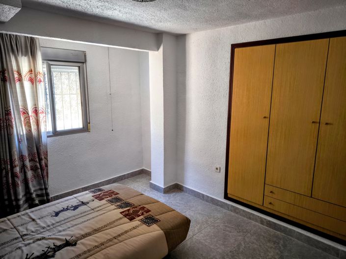 Image No.8-5 Bed Villa for sale