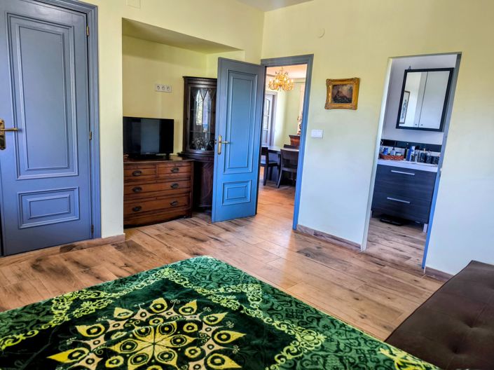 Image No.17-6 Bed Villa for sale
