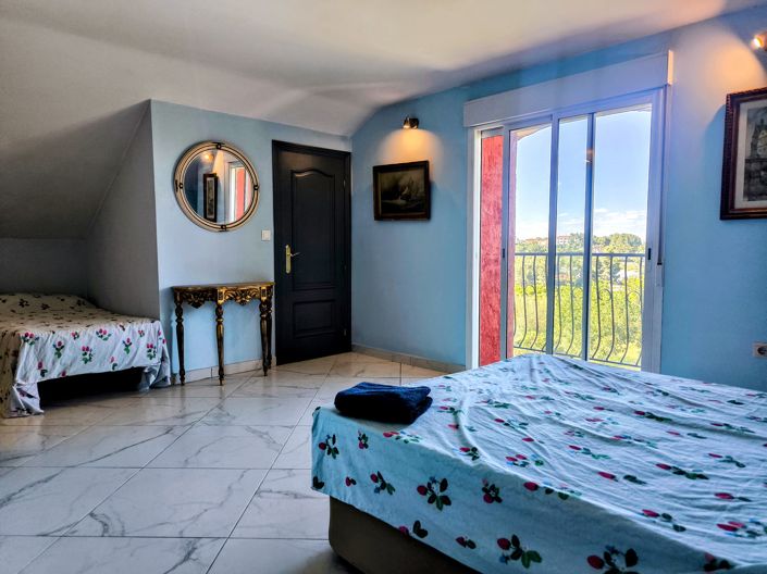 Image No.25-6 Bed Villa for sale