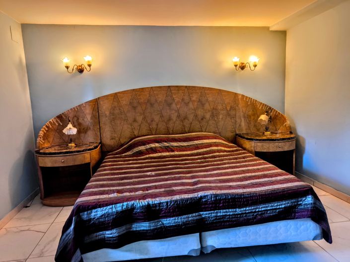 Image No.7-6 Bed Villa for sale