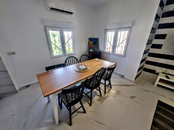 Image No.13-6 Bed Villa for sale