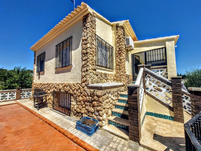 Image No.29-6 Bed Villa for sale
