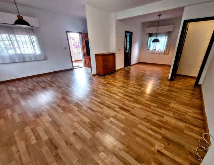 Image No.28-6 Bed Villa for sale