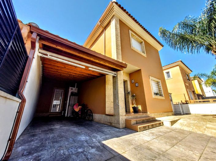 Image No.2-Villa de 4 chambres à vendre à La Pobla de Vallbona