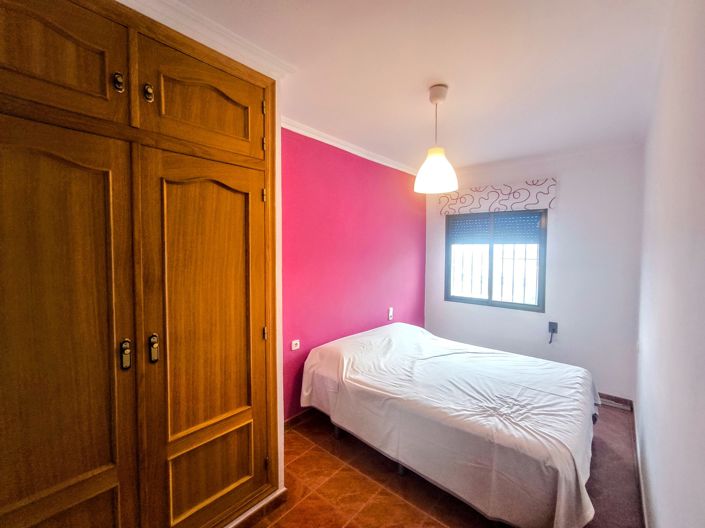 Image No.13-6 Bed Villa for sale