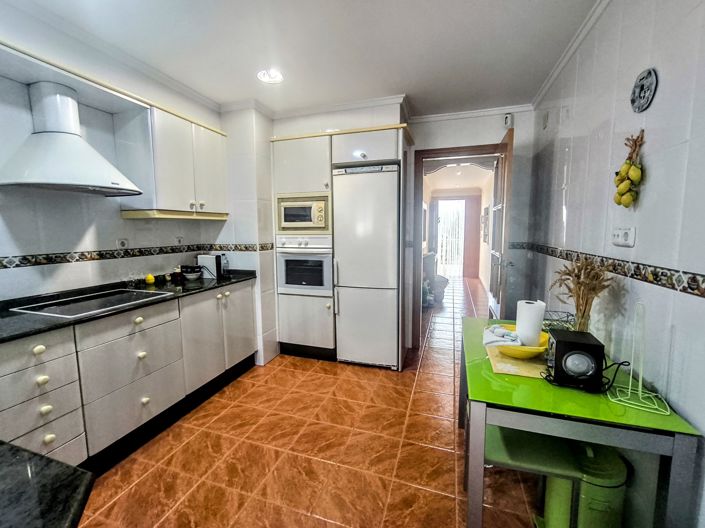 Image No.5-6 Bed Villa for sale