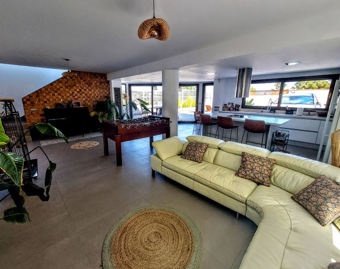 Image No.10-3 Bed Villa for sale