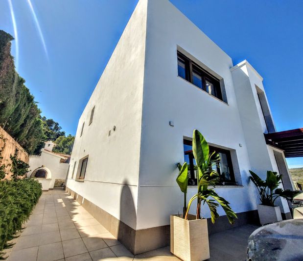 Image No.41-3 Bed Villa for sale