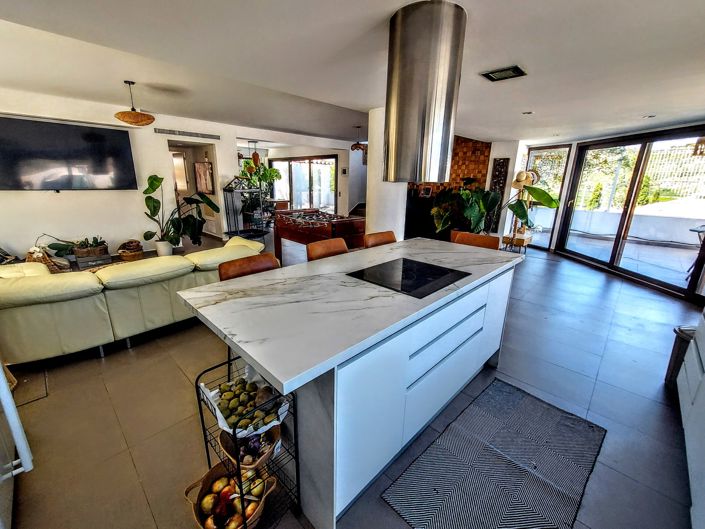 Image No.5-3 Bed Villa for sale